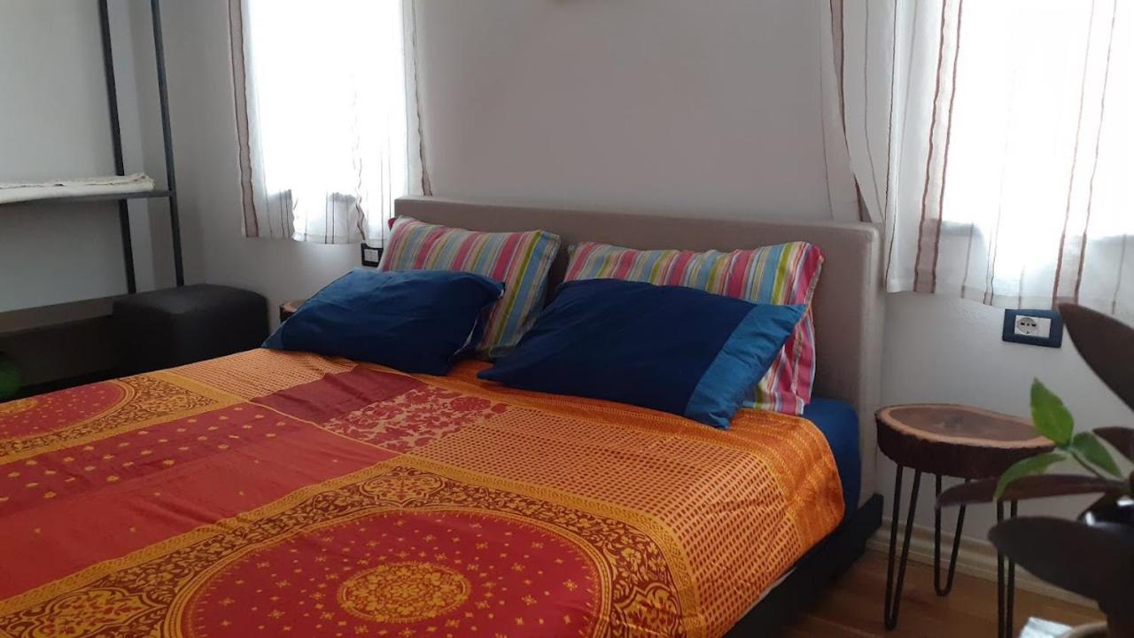 Turisalba Hotel Ishem Eksteriør billede
